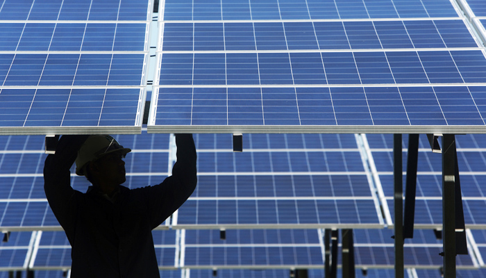 光伏产业融资需求逾5000亿元 资产抵押贷款模