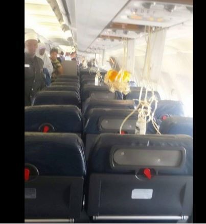 索马里客机被炸出一个大洞 所幸安全返航