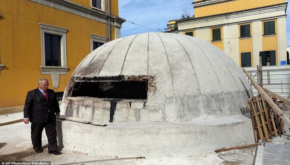 阿尔巴尼亚希望通过展示秘密核掩体吸引游客