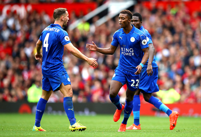 切尔西6000万大单创历史 英超诸强的球衣合同