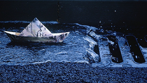 连跌8天! 欧洲股市也感受到了美国大选寒风|界