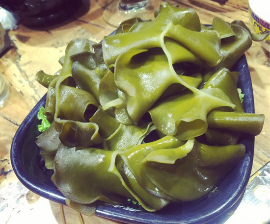 海里还长灵芝?长知识了