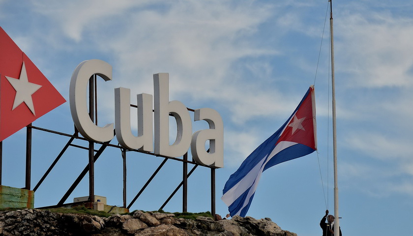 古巴坠机事件110人遇难含11名外国人 找到一