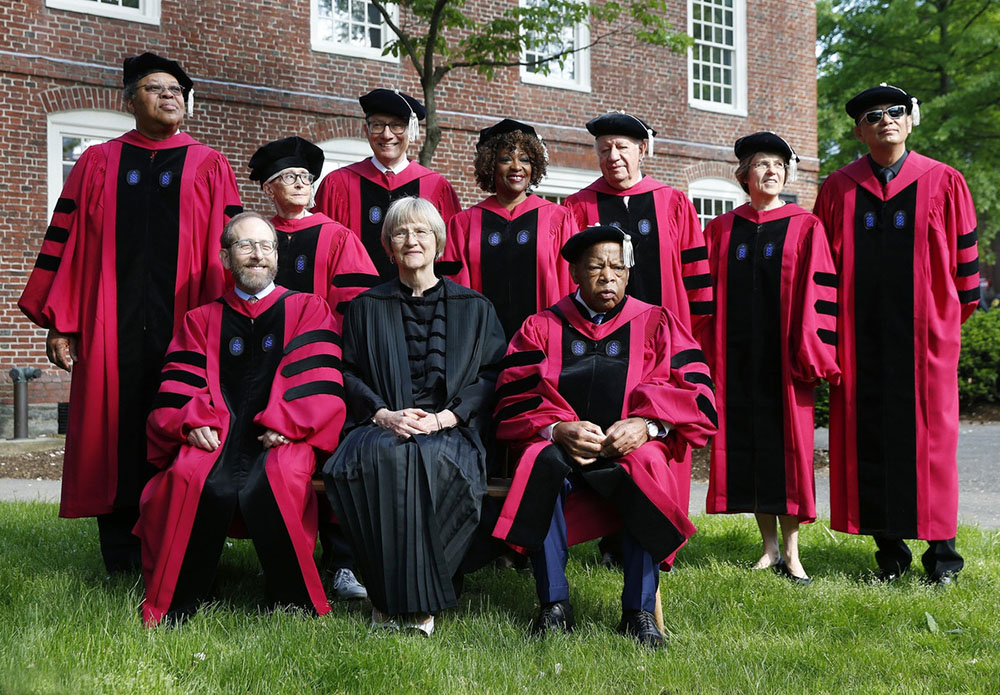 当地时间的5月13日,美国新泽西州皮斯卡特维,罗格斯大学举行毕业典礼