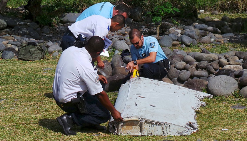 mh370遇难者家属称找到五块残骸将移交马政府