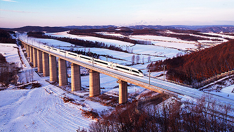【图集】我国“最东”高铁正式开通：雪原中的牡佳高铁