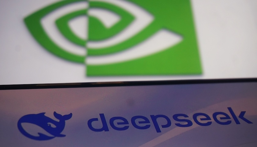 DeepSeek继续令美股震颤，英伟达一夜蒸发超4万亿 · 天下