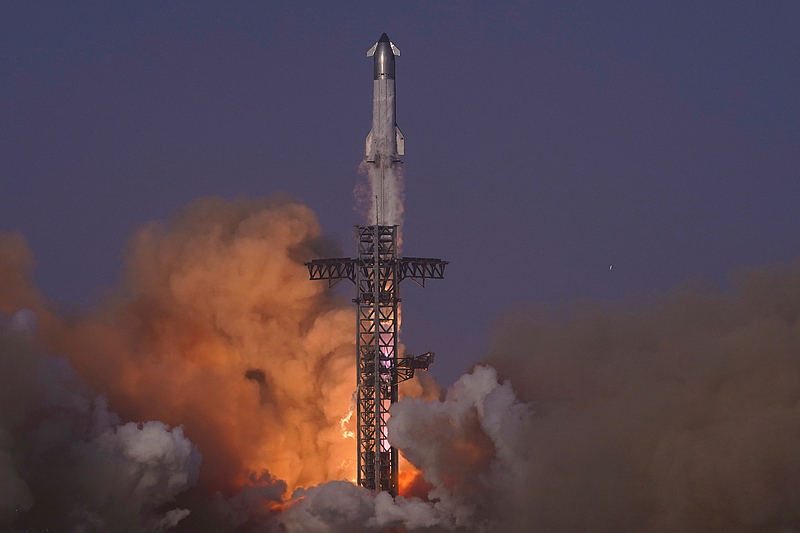 星舰将携带特斯拉擎天柱机器人前往火星