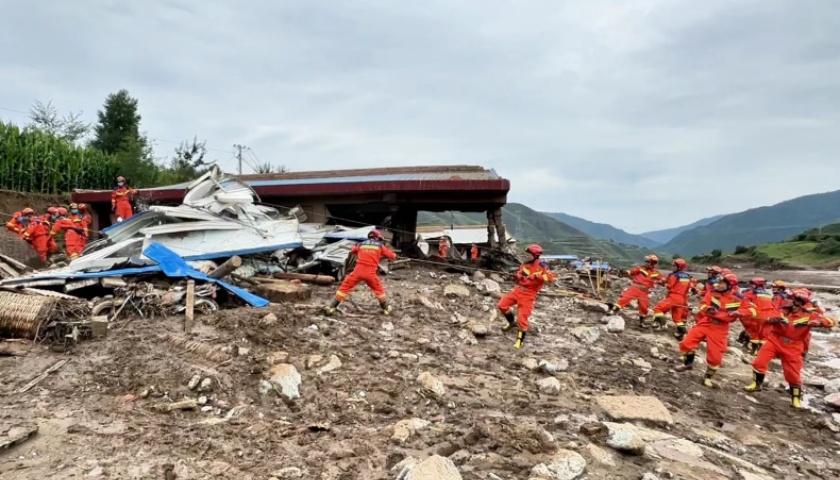 地方新闻精选 | 甘肃榆中急需清淤消杀物资 驴友穿越秦岭失联10余天获救