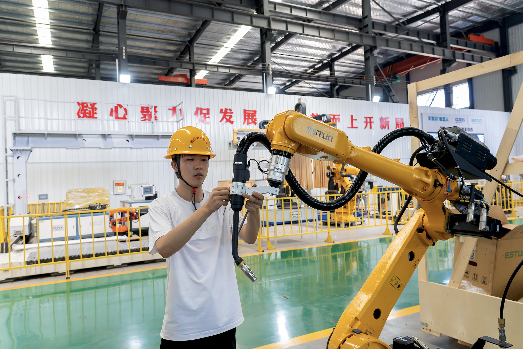 国家统计局：下阶段要加强重点行业产能治理，促进价格合理回升