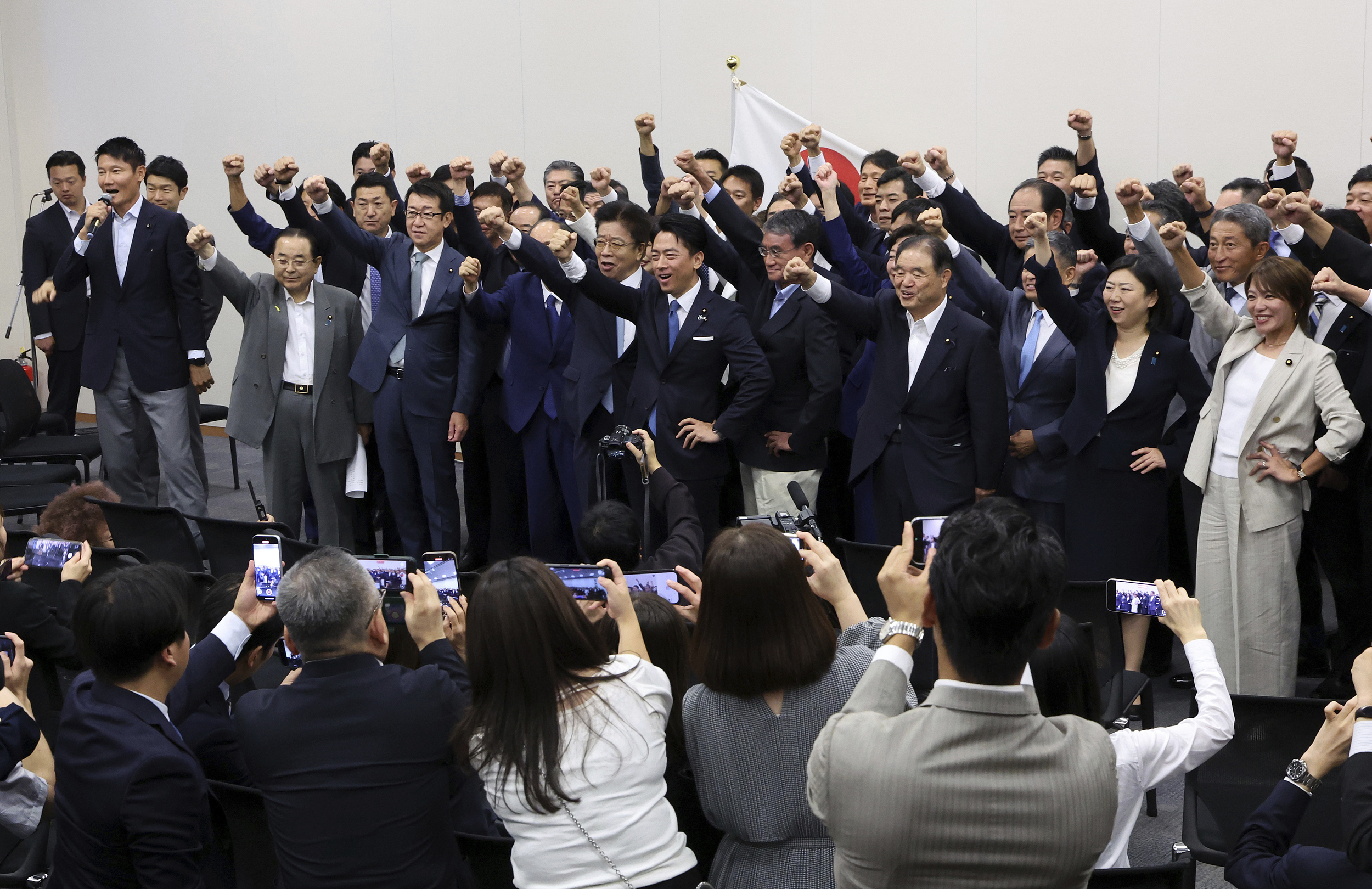 史上最长选战正式打响，日本自民党总裁选举定档10月4日