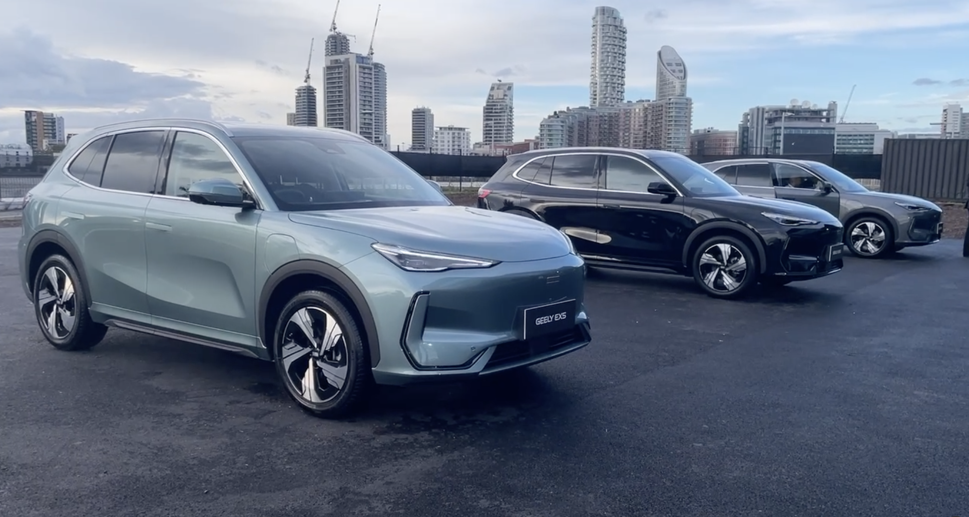 吉利也想分一杯羹，为什么中国汽车公司挤向年销量不到200万辆的英国？