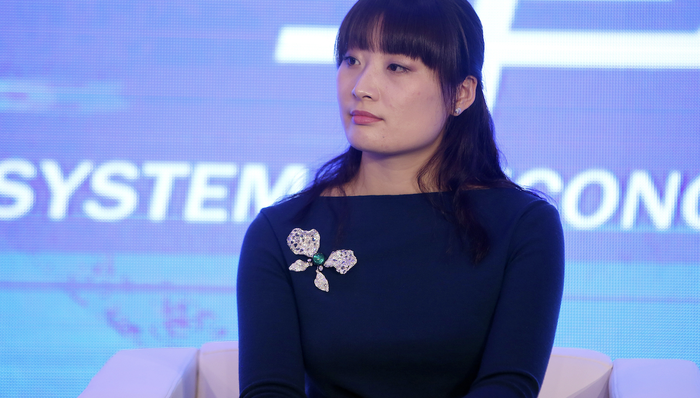 宗馥莉卸任娃哈哈集团法人、董事长，许思敏接任