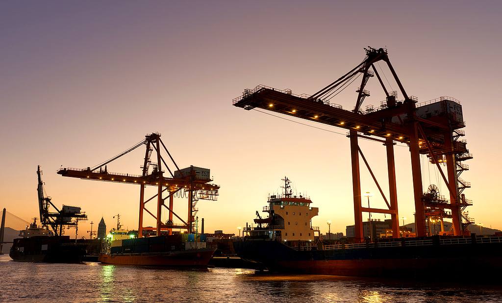 中央经济工作会议前瞻：政策基调更积极，扩大内需或仍是首要任务