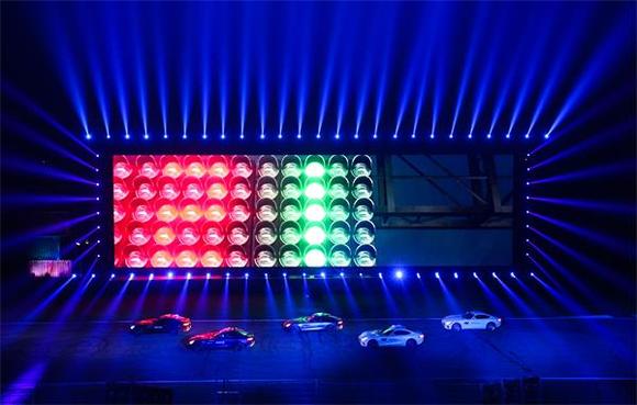 选择奔驰远不止是信念,AMG C 63轿跑车102.8