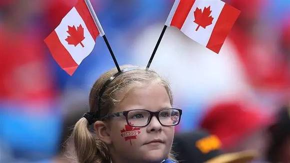 哈佛大学专家:社会进步指数加拿大列第二