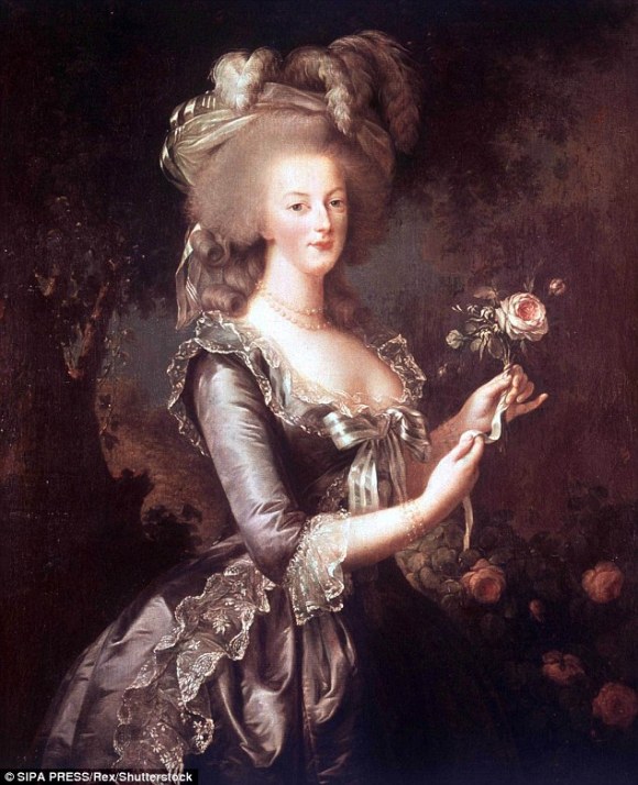 坎爷称呼妻子金卡戴珊为当今的法国王后玛丽