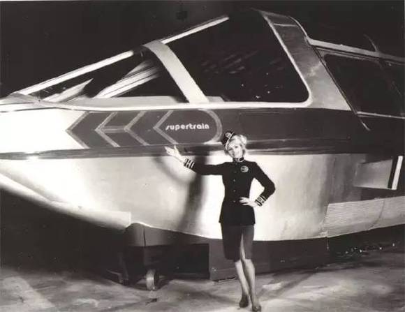 一部让NBC差点破产倒闭的美剧,却戳中了美国