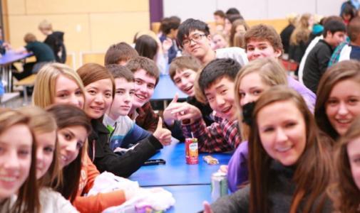 中国赴加拿大留学生人数赶超印度和韩国 连续