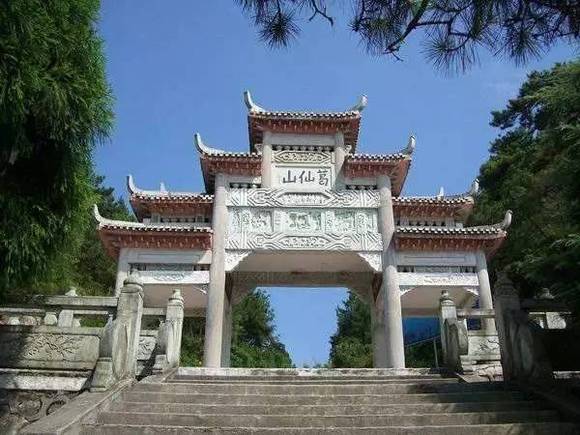 ▼ 葛仙山风景区各类资源丰厚