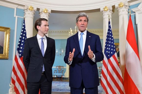 23岁从政,31岁当上奥地利总理,库尔茨如何做到