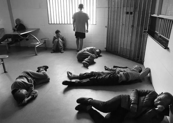 什么是精神病院 151445639165292300_a580xH.jpg