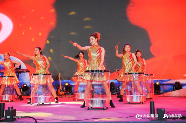 震撼开场 水鼓舞舞出激情