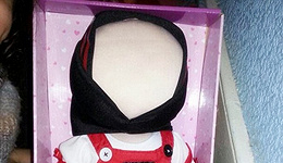 英国设计师出售没有五官的伊斯兰玩偶，并宣称这是为了符合伊斯兰教义