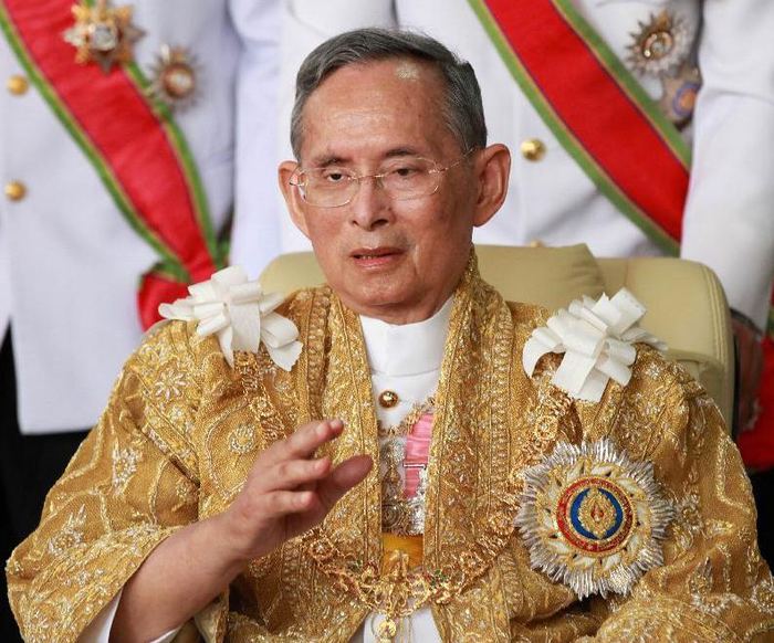 泰国现任国王普密蓬·阿杜德(Bhumibol Adulyade),出生于1927年的他今年已经87岁。图片来源:网络
