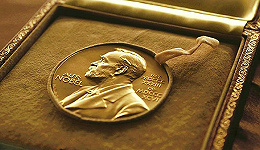 屠呦呦出席诺贝尔奖颁奖仪式
