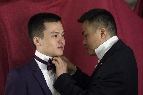 中国“同性恋婚姻登记第一案”两原告举行公开婚礼界面新闻 · 图片 