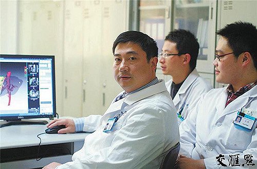 南京警方:江苏省人民医院医生被捅伤案嫌疑人