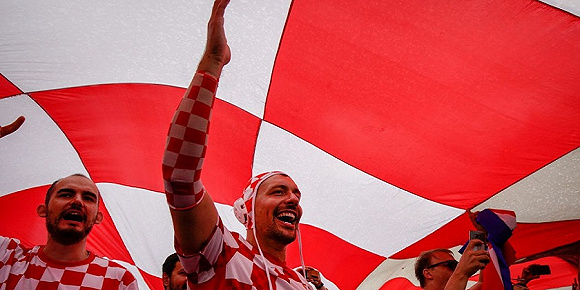 闯入决赛创造世界杯最好成绩 “小国”克罗地亚何以成为足球强国？