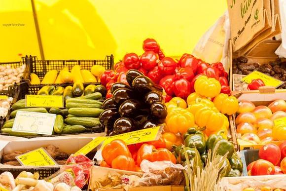 社区团购大战|界面新闻 · JMedia