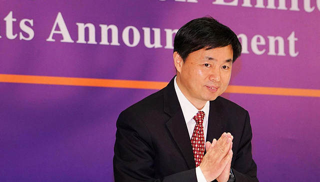 柯瑞文任中国电信党组书记、董事长