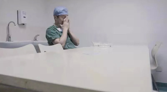 超人口罩图片_戴口罩的卡通图片(2)