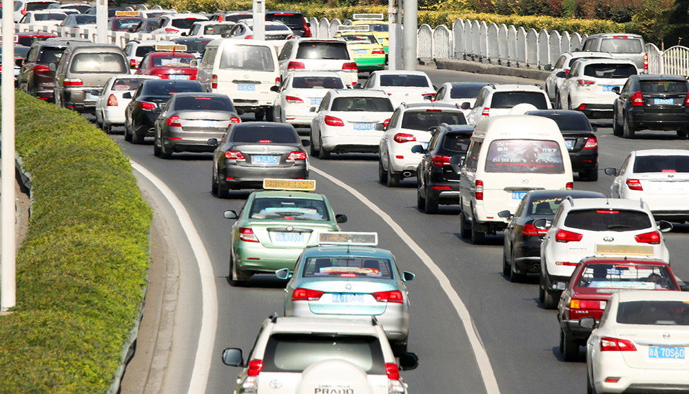 北京上海等多城早高峰堵車,復工帶來城市交通復甦