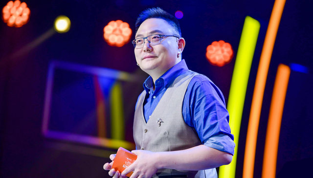罗振宇冲刺创业板 终身教育第一股 思维造物拟募资10 37亿 界面新闻