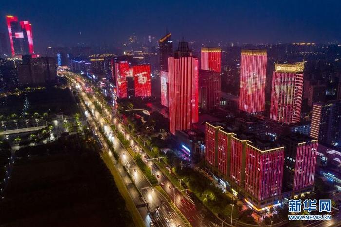 钟华论：伟大的精神之源，奋进的磅礴力量——论伟大建党精神