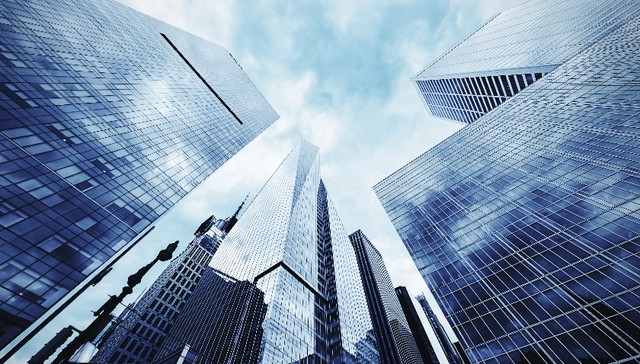 深房理 炒房团处理结果来了 问题贷款金额合计超10亿元 还逮捕2人拘留3人 界面新闻