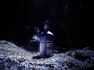 来自艾雷岛的威士忌哲学，布赫拉迪两款全新佳酿首次亮相 | 发现好物