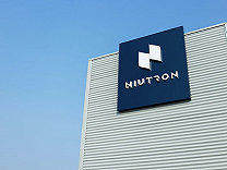李一男的新造车公司NIUTRON正式公布首款产品自游家NV外观