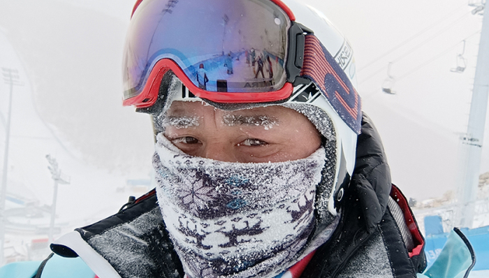 滑雪教练担纲冬奥技术官员，在云顶赛场过年 | 春节，我们值守
