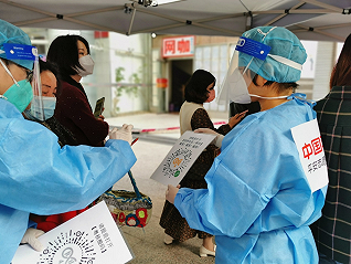 平安集团党委、工会组织数百名党员、员工志愿服务队支援深圳“疫”线