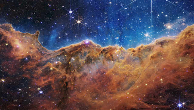 131亿年前的星光灿烂：韦伯望远镜公布唯美深空图像| 界面新闻