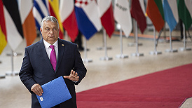 威胁切断匈牙利的资金援助，欧盟首次对成员国启动制裁