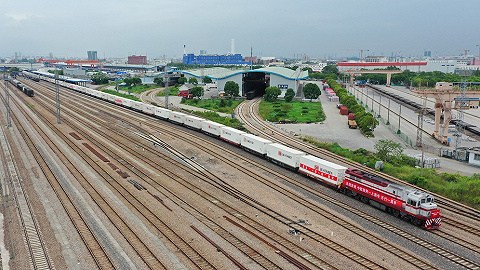 “中欧班列-上海号”开行一周年：开行总量50列、装载货物3.73余万吨