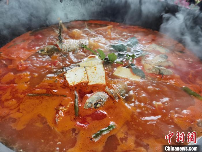 资料图：贵州苗家酸汤鱼。　周燕玲 摄