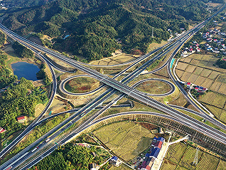 湖南首条智慧高速开通，这条公路“聪明”在哪里？