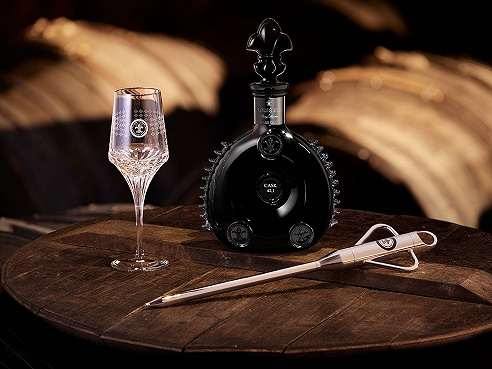 【专访】路易十三首席酿酒大师巴蒂斯特·卢瓦索：对于典藏级佳酿来说，分享比收藏更重要